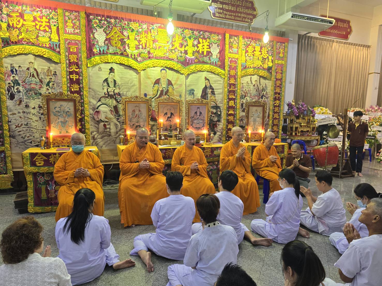 10 - https://hengwang168.com | เฮงหวัง บ้านกระดาษกงเต็ก จำหน่ายเครื่องกระดาษกงเต็กเกรดคุณภาพ ราคาส่ง รับสั่งทำได้ทุกแบบ พร้อมรับจัดพิธีกงเต็กครบวงจรโดยทีมงานมืออาชีพ ประสบการณ์กว่า 40 ปี