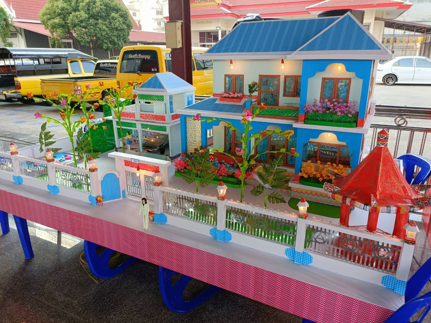 เฮงหวัง บ้านกระดาษกงเต็ก จำหน่ายเครื่องกระดาษกงเต็กเกรดคุณภาพ ราคาส่ง รับสั่งทำได้ทุกแบบ พร้อมรับจัดพิธีกงเต็กครบวงจรโดยทีมงานมืออาชีพ ประสบการณ์กว่า  [..]